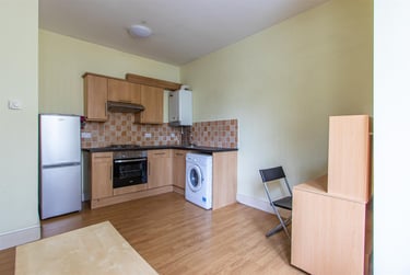 1 bed house, Richmond Road, Plasnewydd, Cardiff, CF243BX - Image 3